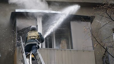 Російські окупанти обстріляли центр Харкова: є загиблі та поранені — фото