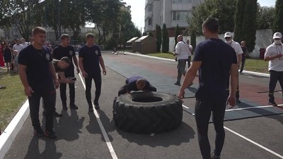 Вперше в Україні тернопільські спецпризначенці КОРДу змагалися з рятувальниками Вперше в Україні тернопільські спецпризначенці КОРДу змагалися з рятувальниками