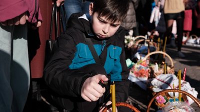 Великдень у час війни. У Чернівцях освятили кошики