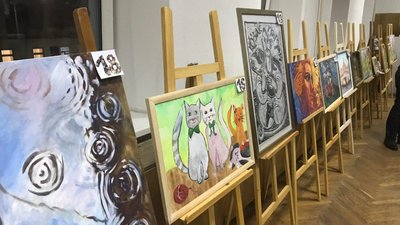 У Черкасах на аукціоні збирали кошти для опікового відділення