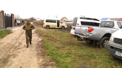Пройшов на протезі майже 100 кілометрів: ветеран АТО з Житомира Олександр Швецов купив шість автівок для ЗСУ Пройшов на протезі майже 100 кілометрів: ветеран АТО з Житомира Олександр Швецов купив шість автівок для ЗСУ