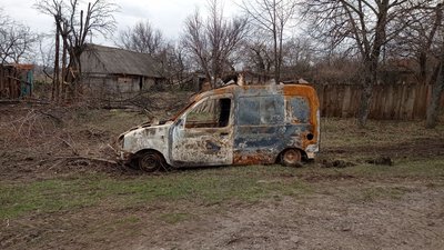 Спали сидячи й топили сніг. Жителі села Стеблянки на Сумщині розповіли, як пережили окупацію Спали сидячи й топили сніг. Жителі села Стеблянки на Сумщині розповіли, як пережили окупацію
