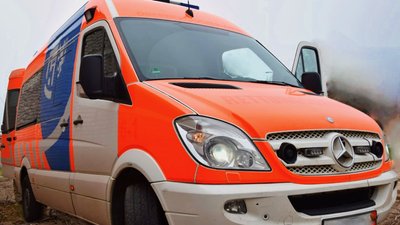 Військові командування "Південь" отримали санітарний автомобіль Військові командування "Південь" отримали санітарний автомобіль