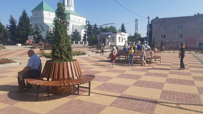 Скульптури українських козаків встановили у Радомишлі на Житомирщині Скульптури українських козаків встановили у Радомишлі на Житомирщині