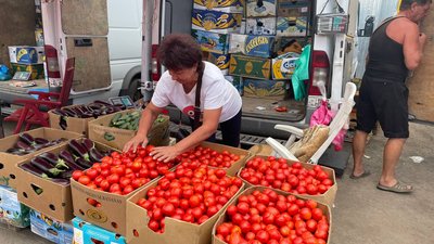 Продавчиня