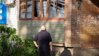 Пошкоджені будинки в Полтаві після шахедів Пошкоджені будинки в Полтаві після шахедів