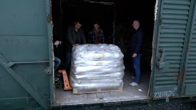 По 7,5 кілограмів на кожного мешканця громади: на Новгород-Сіверщині зустрічають гуманітарний вантаж