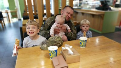 "Я фактично з родиною прощаюся": доброволець із Полтави про різницю у війні між 2014 та 2026 "Я фактично з родиною прощаюся": доброволець із Полтави про різницю у війні між 2014 та 2026