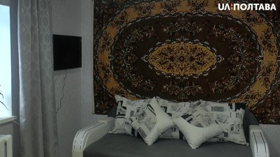 Відремонтована кімната будинку