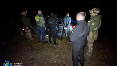 На Закарпатті виявили канал незаконного переправлення призовників через кордон