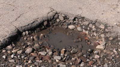 Жителі шести сіл на Франківщині вимагали відремонтувати дорогу Долина – Велика Тур’я Жителі шести сіл на Франківщині вимагали відремонтувати дорогу Долина – Велика Тур’я