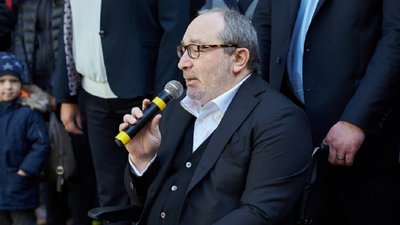 Кернес — Кучеру: Зніміть з голови корону Кернес — Кучеру: Зніміть з голови корону