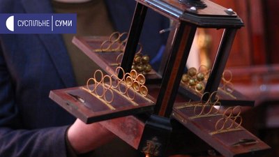 Живопис, порцеляна, меблі початку 19 століття: що ще зберігають стіни Лебединського музею Живопис, порцеляна, меблі початку 19 століття: що ще зберігають стіни Лебединського музею
