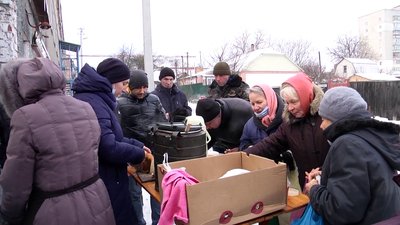 На Житомирщині онкохвора волонтерка Людмила Якубовська годує обідами нужденних людей На Житомирщині онкохвора волонтерка Людмила Якубовська годує обідами нужденних людей