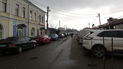 У Полтаві можуть з’явитися нові паркувальні місця: що відомо У Полтаві можуть з’явитися нові паркувальні місця: що відомо