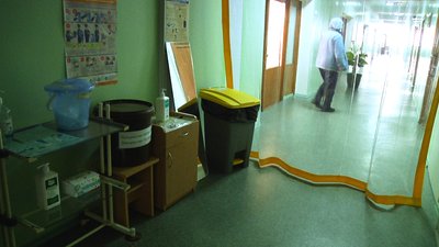 На Житомирщині інфекційне відділення Романівської лікарні на 50% заповнене хворими з COVID-19 На Житомирщині інфекційне відділення Романівської лікарні на 50% заповнене хворими з COVID-19