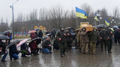 На Дніпропетровщині попрощалися з 50-річним загиблим бійцем Андрієм Приходьком На Дніпропетровщині попрощалися з 50-річним загиблим бійцем Андрієм Приходьком