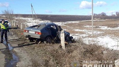 На Полтавщині в аваріях загинуло троє людей На Полтавщині в аваріях загинуло троє людей