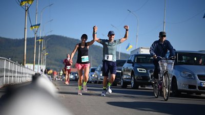 Чотири дистанції та дві естафети: у Мукачеві провели півмарафон Чотири дистанції та дві естафети: у Мукачеві провели півмарафон