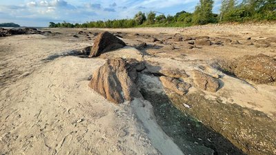 Місяць після підриву Каховської ГЕС: стан водойм Кушугумської громади на Запоріжжі – фоторепортаж