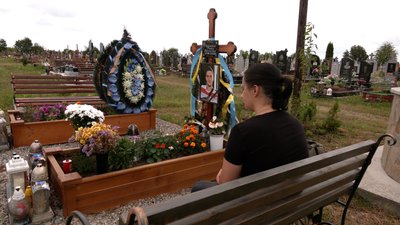 “Все одно чекаю, що він повернеться”. Сповідь матері, спогади знайомих про захисника з Прикарпаття Романа Дубінського “Все одно чекаю, що він повернеться”. Сповідь матері, спогади знайомих про захисника з Прикарпаття Романа Дубінського