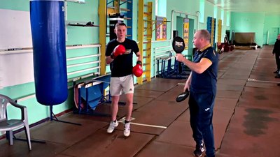 Щоб пишався тато: прилучанин здобув золото на чемпіонаті України з кікбоксингу