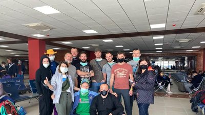 Українці, які прагнули повернутися з Непалу, вилетіли на батьківщину — МЗС