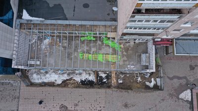 У Рівному невідомі зламали будівельний паркан. Як відреагував замовник У Рівному невідомі зламали будівельний паркан. Як відреагував замовник