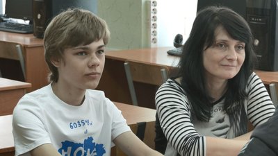 Школярі закінчили курс програмування Школярі закінчили курс програмування