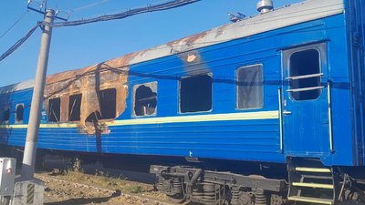 У Полтаві до Дня залізничника відбулося спецпогашення поштового блоку марок У Полтаві до Дня залізничника відбулося спецпогашення поштового блоку марок