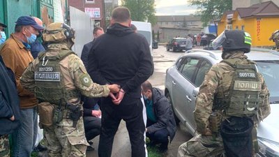 Рівнянина затримали за підозрою у вимаганні неіснуючого боргу та залякуванні Рівнянина затримали за підозрою у вимаганні неіснуючого боргу та залякуванні