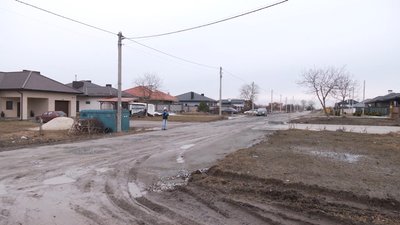 На Рівненщині на землі АТОвців провели газопровід та дорогу. Що каже влада На Рівненщині на землі АТОвців провели газопровід та дорогу. Що каже влада