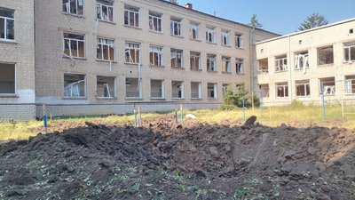 Окупанти обстріляли заклад для дітей з порушенням зору у Харкові: фото наслідків