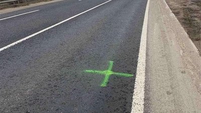 Черкащан просять знищувати позначки на дорогах та повідомляти про них