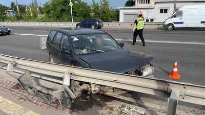 На одній з доріг Тернополя ускладнений рух через ДТП