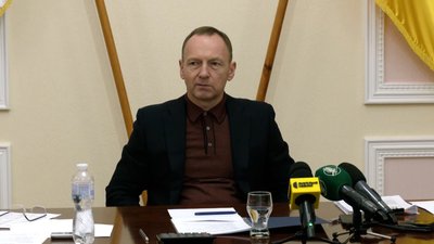 Шість головних запитань з приводу рішення суду про відсторонення Атрошенка від посади Шість головних запитань з приводу рішення суду про відсторонення Атрошенка від посади