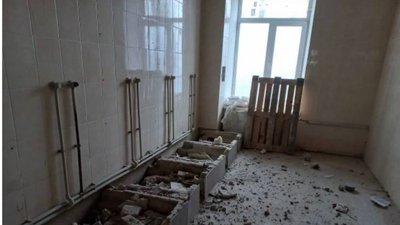 Привласнили майже мільйон гривень на ремонті казарми: у Житомирі оголосили про підозру двом посадовцям та підприємцю Привласнили майже мільйон гривень на ремонті казарми: у Житомирі оголосили про підозру двом посадовцям та підприємцю