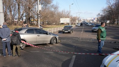 У Кропивницькому зіштовхнулися три автівки – одна людина у лікарні У Кропивницькому зіштовхнулися три автівки – одна людина у лікарні