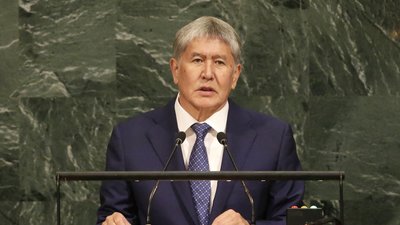 У Киргизстані затримали експрезидента, якого звільнили з СІЗО мітингувальники