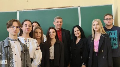 "В свої 60 став спецназівцем" – професор з Тернополя Микола Лазарович "В свої 60 став спецназівцем" – професор з Тернополя Микола Лазарович