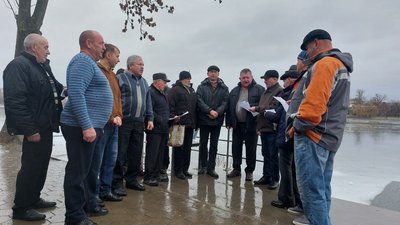 В Івано-Франківську відбулися "бандерівські купання"