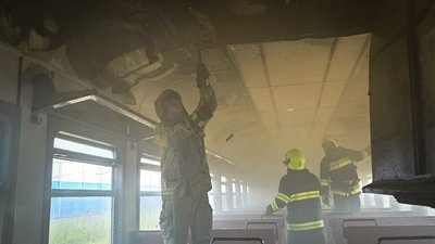 На Закарпатті загорівся вагон електропоїзда На Закарпатті загорівся вагон електропоїзда
