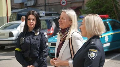 У Тернополі працює проєкт електронної фіксації дій із затриманими У Тернополі працює проєкт електронної фіксації дій із затриманими