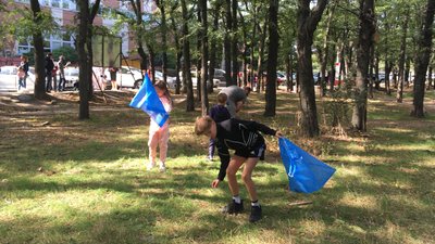 Одесити долучились до Всесвітнього дня прибирання Одесити долучились до Всесвітнього дня прибирання