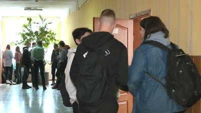 Може бути в'язниця: черкаським школярам розповіли, чим може закінчитися "замінування" Може бути в'язниця: черкаським школярам розповіли, чим може закінчитися "замінування"