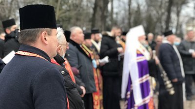 Пам’ять загиблих у бою під Крутами вшанували у Франківську Пам’ять загиблих у бою під Крутами вшанували у Франківську