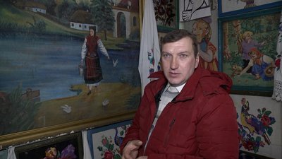 На Новгород-Сіверщині староста в селі створив музей старожитностей