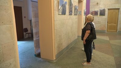 У Дніпровському будинку мистецтв відкрилась виставка "Зустріч поколінь" У Дніпровському будинку мистецтв відкрилась виставка "Зустріч поколінь"