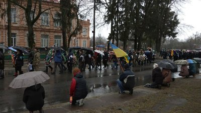 У Новгороді-Сіверському попрощались з воїном Владиславом Шинкаренко