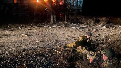 Двоє поліцейських зазнали контузій внаслідок нічної атаки Куп'янська безпілотниками Shahed Двоє поліцейських зазнали контузій внаслідок нічної атаки Куп'янська безпілотниками Shahed